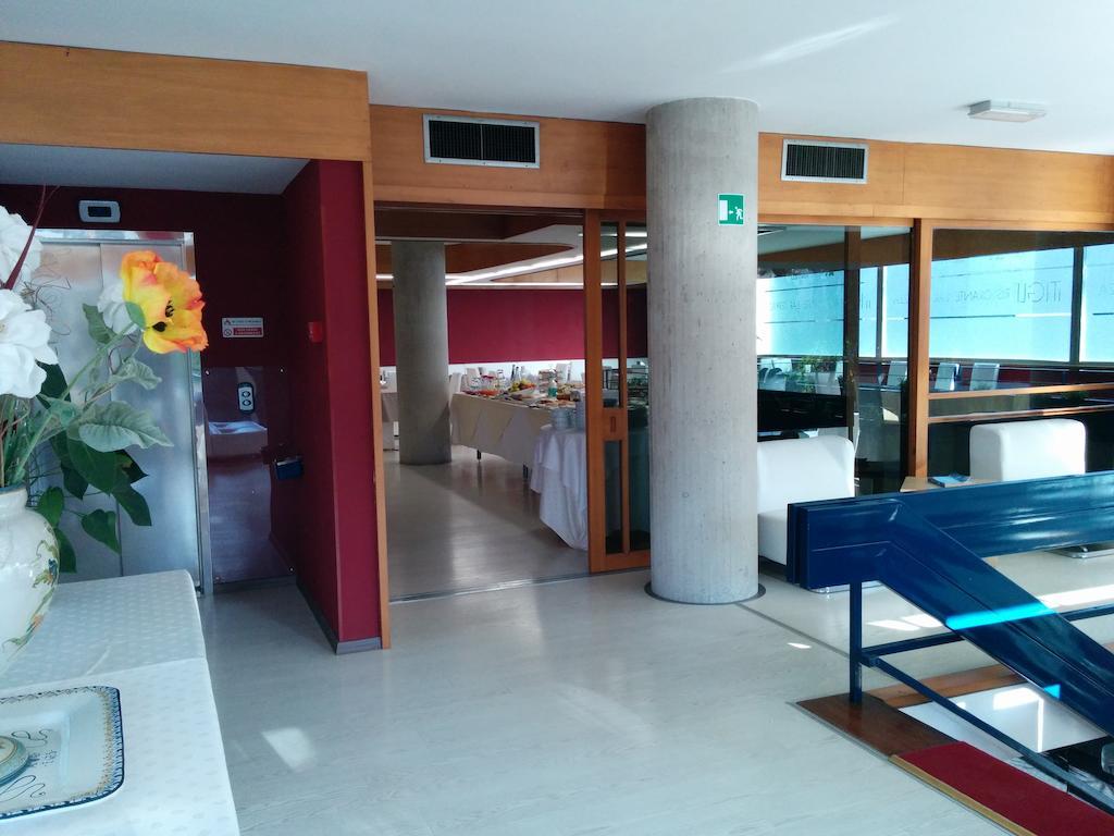 Hotel Abruzzi Teramo Exterior photo